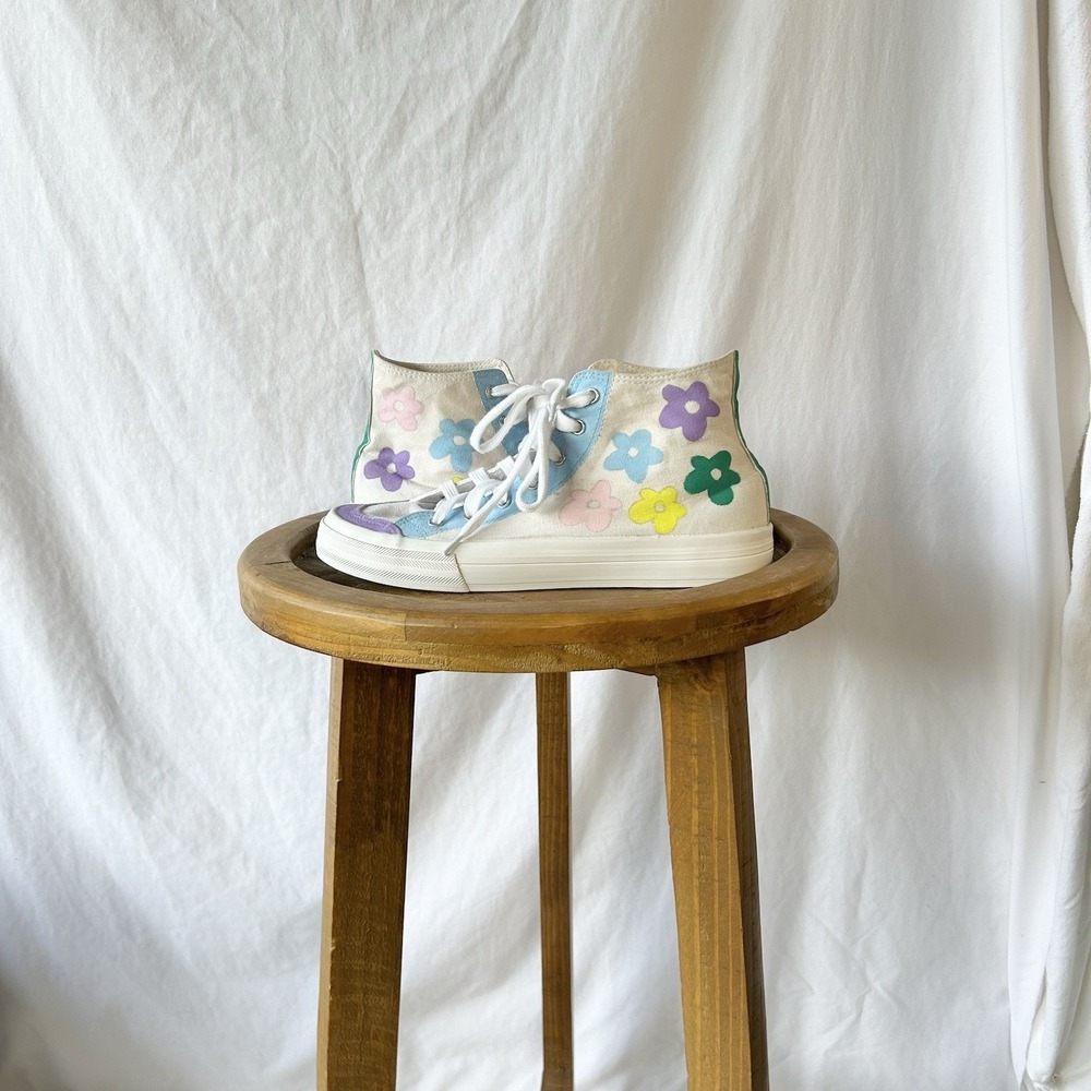 Hand-Painted Flower Power H&M High Tops | Size 7 Unique Funky & Fun - Picture 2 of 8